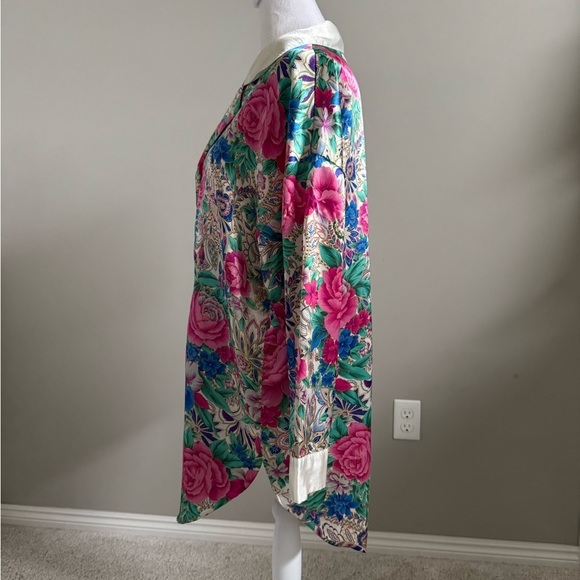 Victoria's Secret Gold Label Vintage Silky Floral Nightgown with Ornate Buttons - Picture 2 of 7